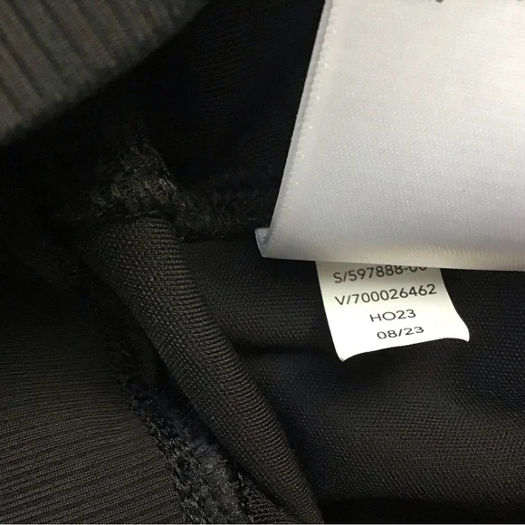 🌺-Athleta Venice High Rise Jogger, Medium Black - Picture 14 of 14